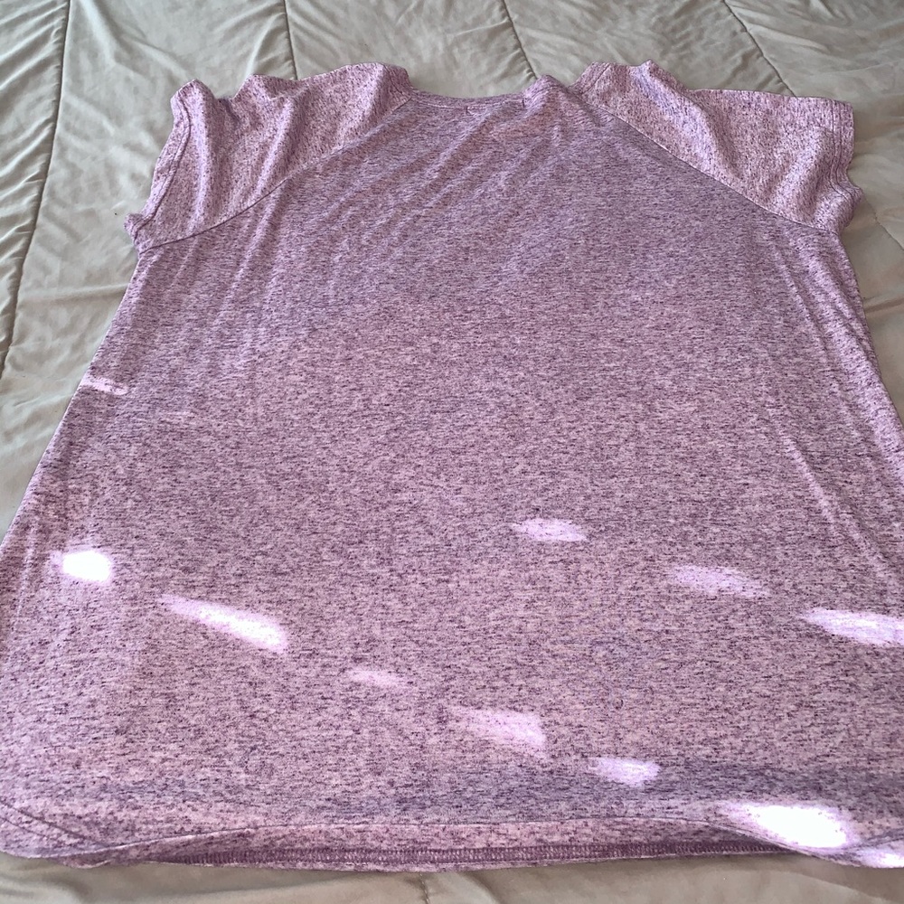 Comfy workout tee - Picture 2 of 3